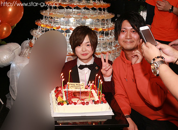 綾波 ハル 副主任 BIRTHDAY PARTY