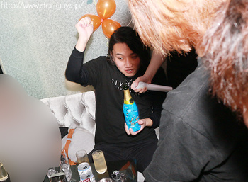 浩志 BIRTHDAY PARTY